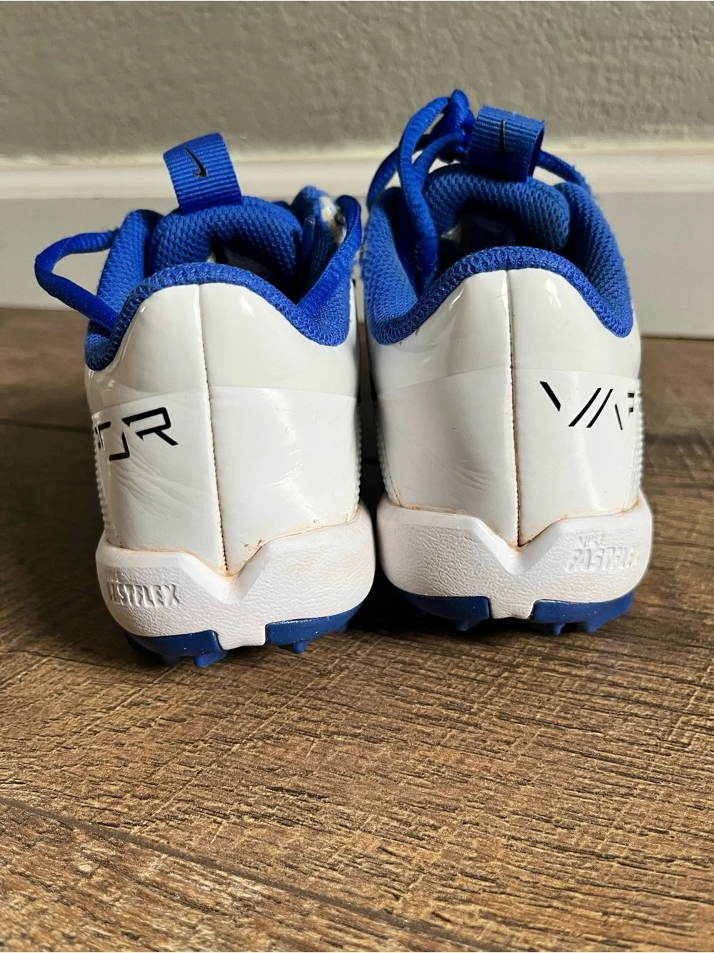 Nike Vapor Edge Shark 2 GS 'Hyper Royal' baseball cleats size 2